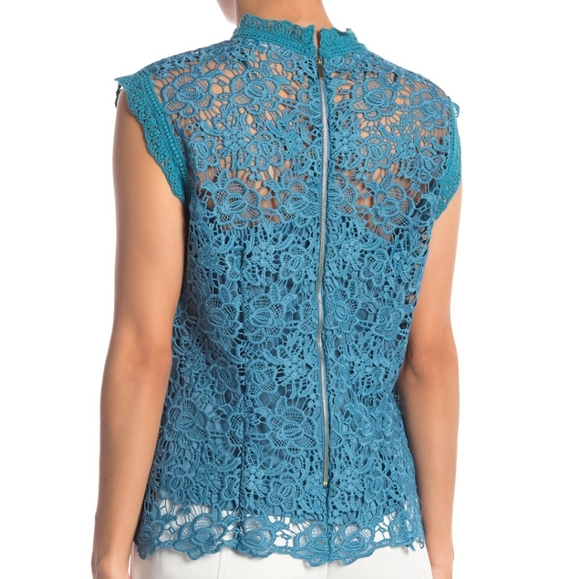 NWT: Cap Sleeve High Neck Lace Top - Picture 4 of 5